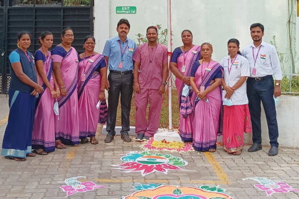 KVT Team Flag Hoisting
